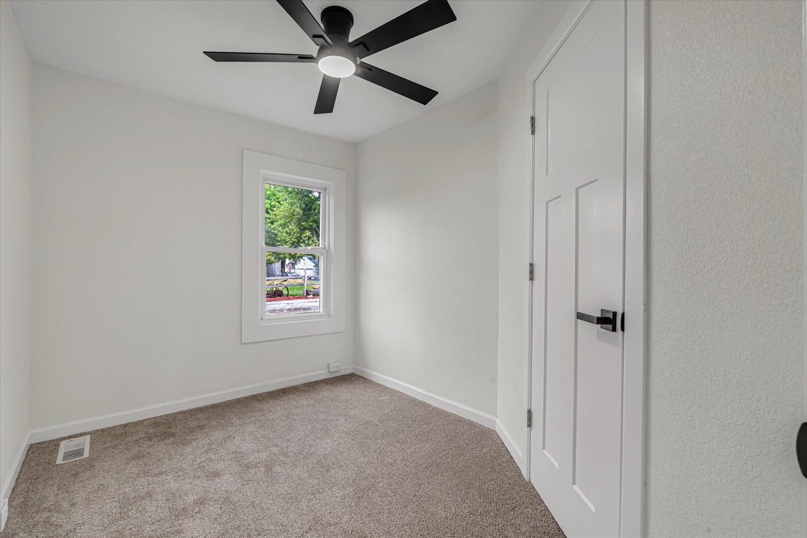 1219 Devils Glen Road Property Photo 37