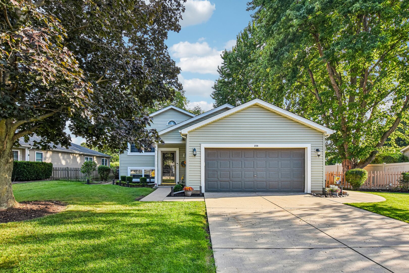 256 Meadows Drive Property Photo 1