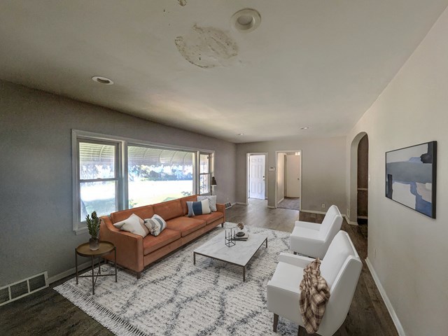 11527 S Parnell Avenue Property Photo 2