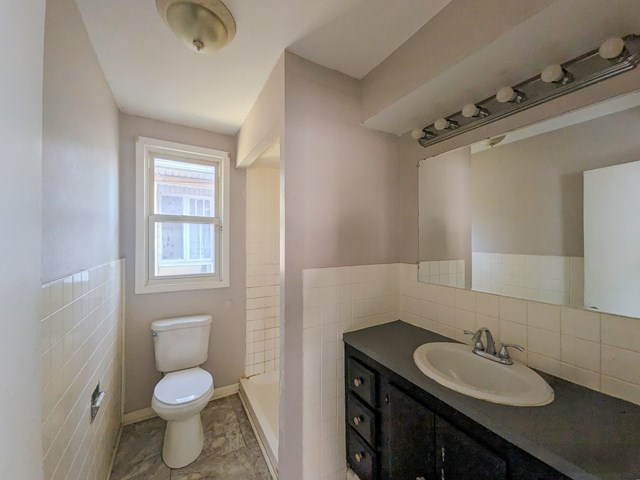 11527 S Parnell Avenue Property Photo 10