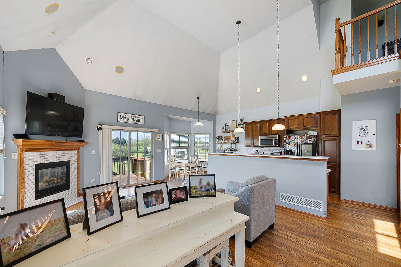 370 Sunset Boulevard Property Photo 4
