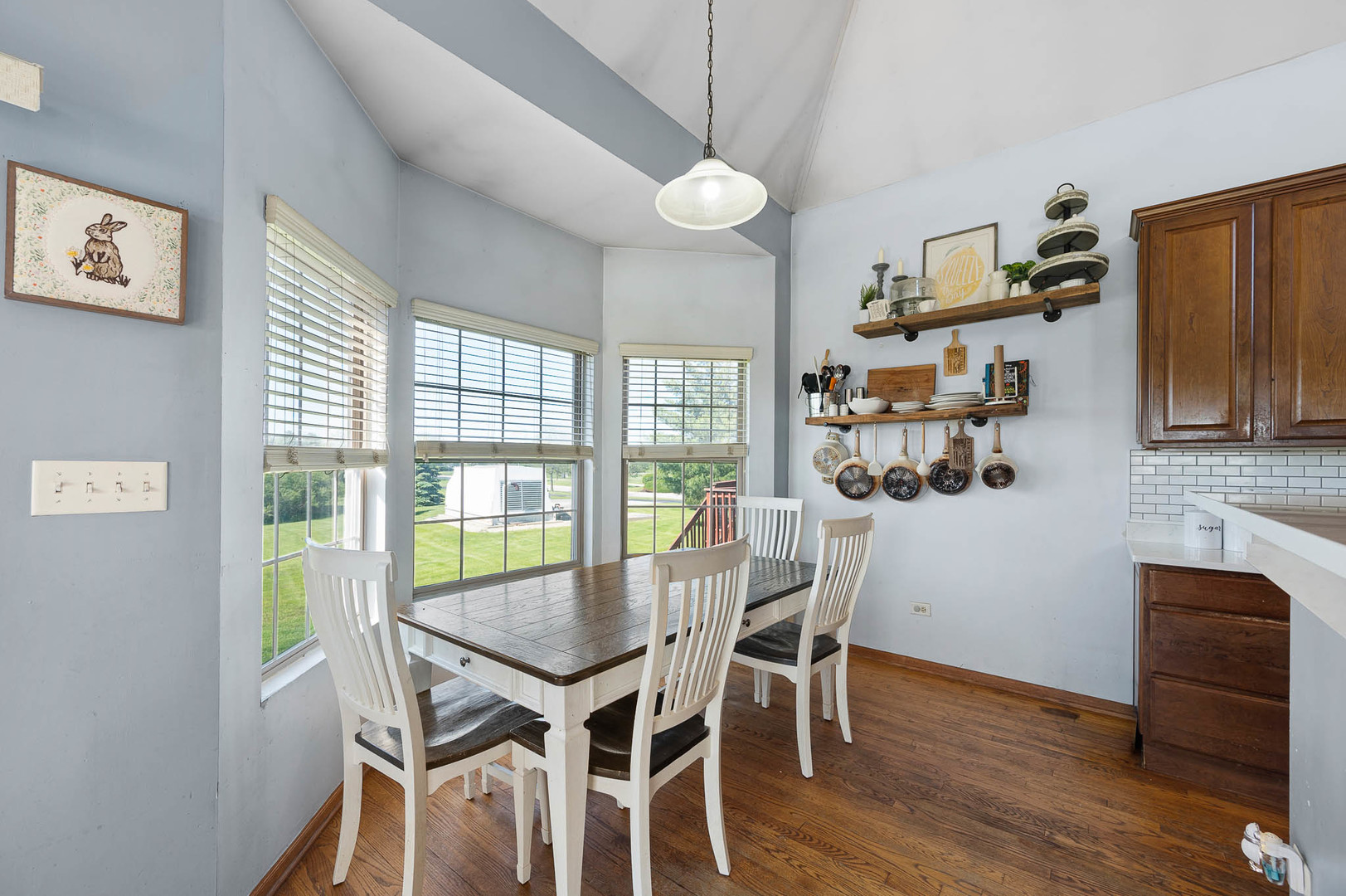 370 Sunset Boulevard Property Photo 5