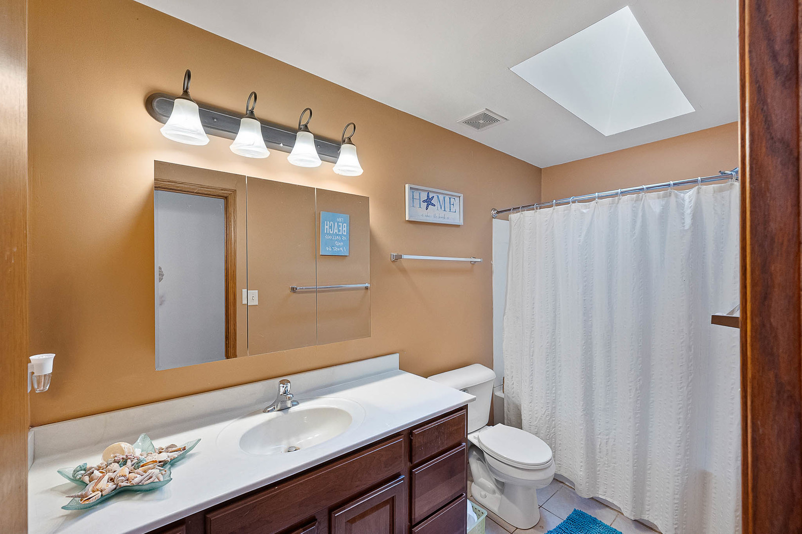 370 Sunset Boulevard Property Photo 17