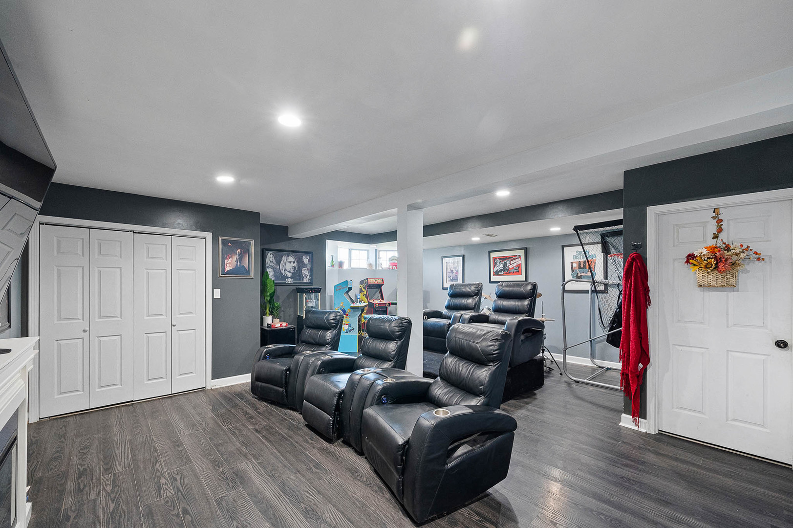 370 Sunset Boulevard Property Photo 18