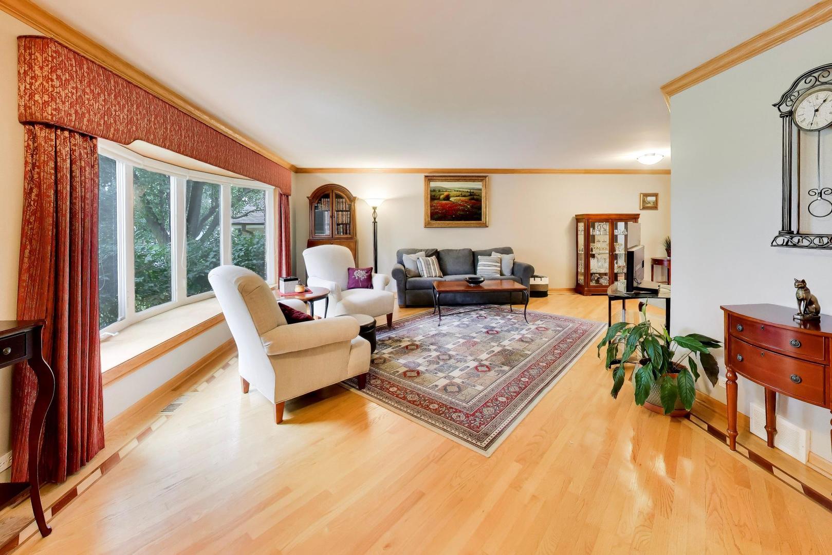 1914 N Burke Drive Property Photo 3