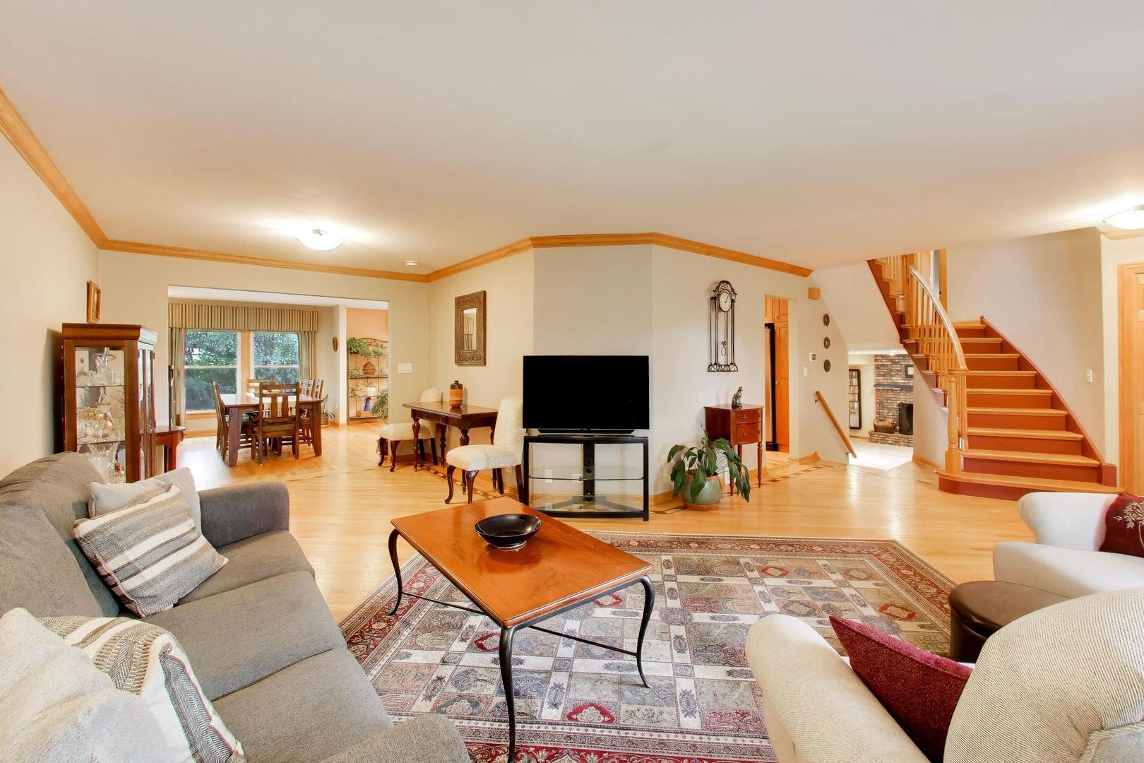 1914 N Burke Drive Property Photo 4