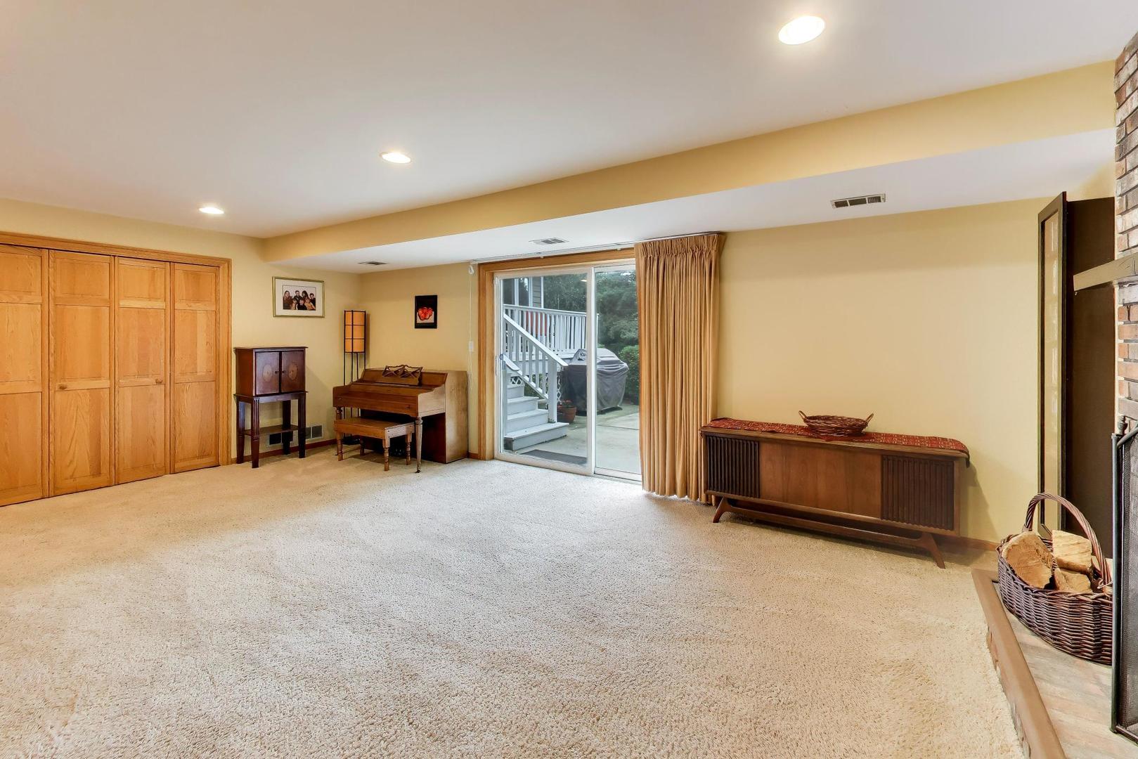 1914 N Burke Drive Property Photo 15