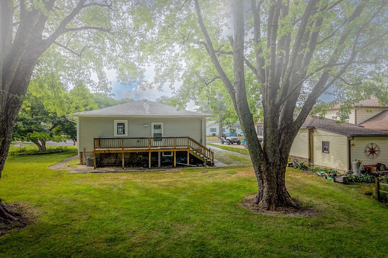 472 E Cherry Street Property Photo 8