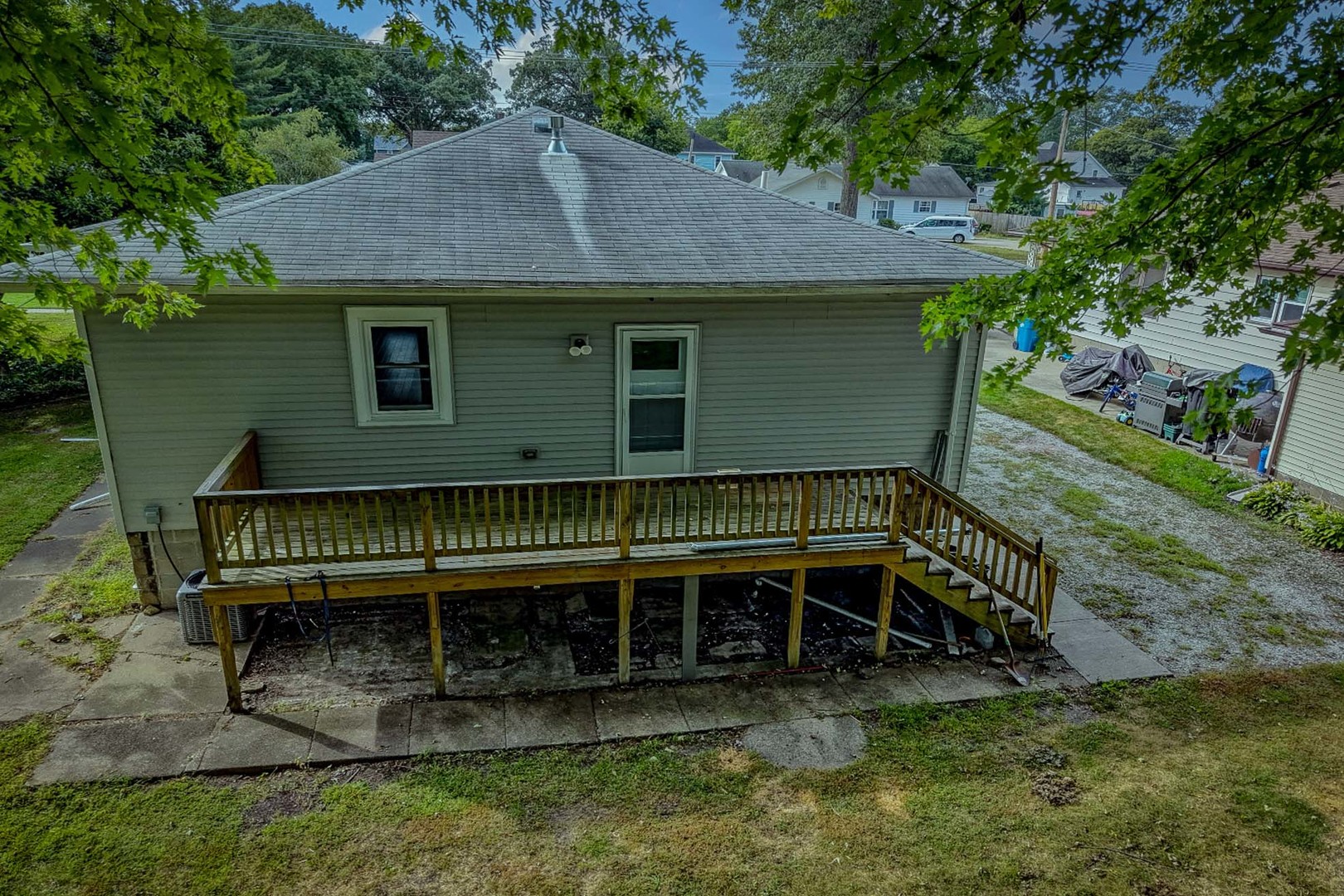472 E Cherry Street Property Photo 9