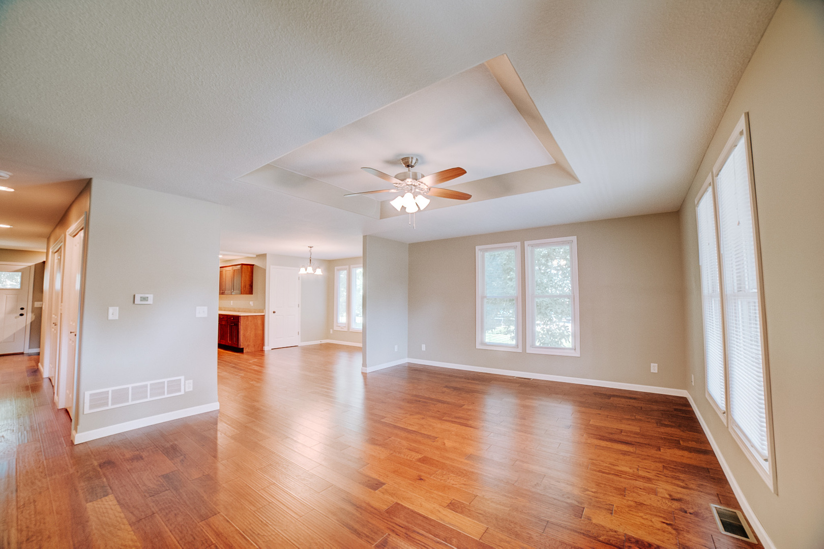 472 E Cherry Street Property Photo 12