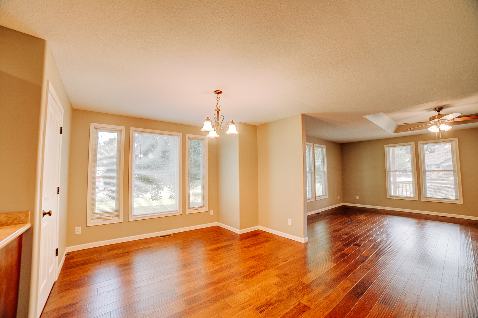472 E Cherry Street Property Photo 19