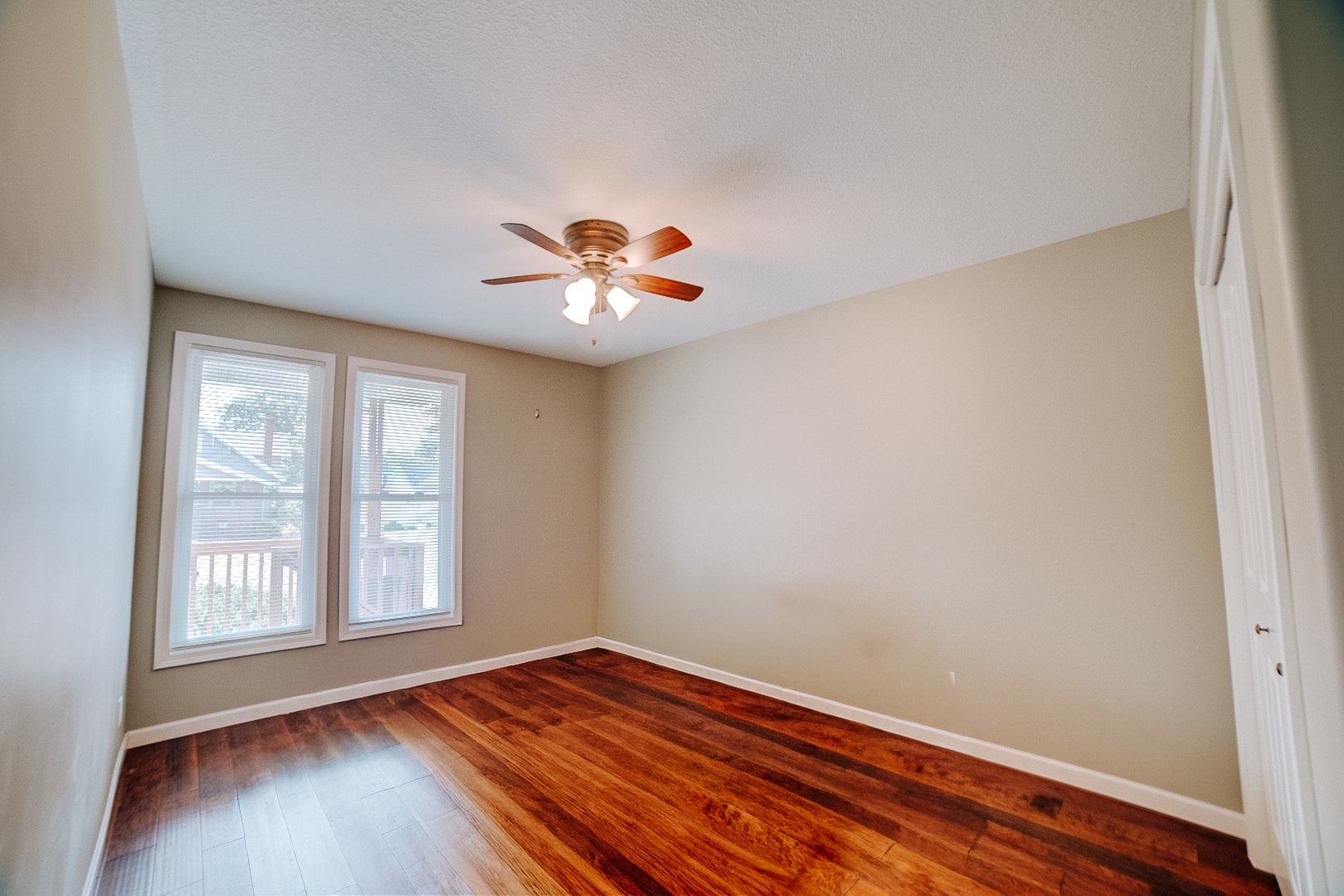 472 E Cherry Street Property Photo 32