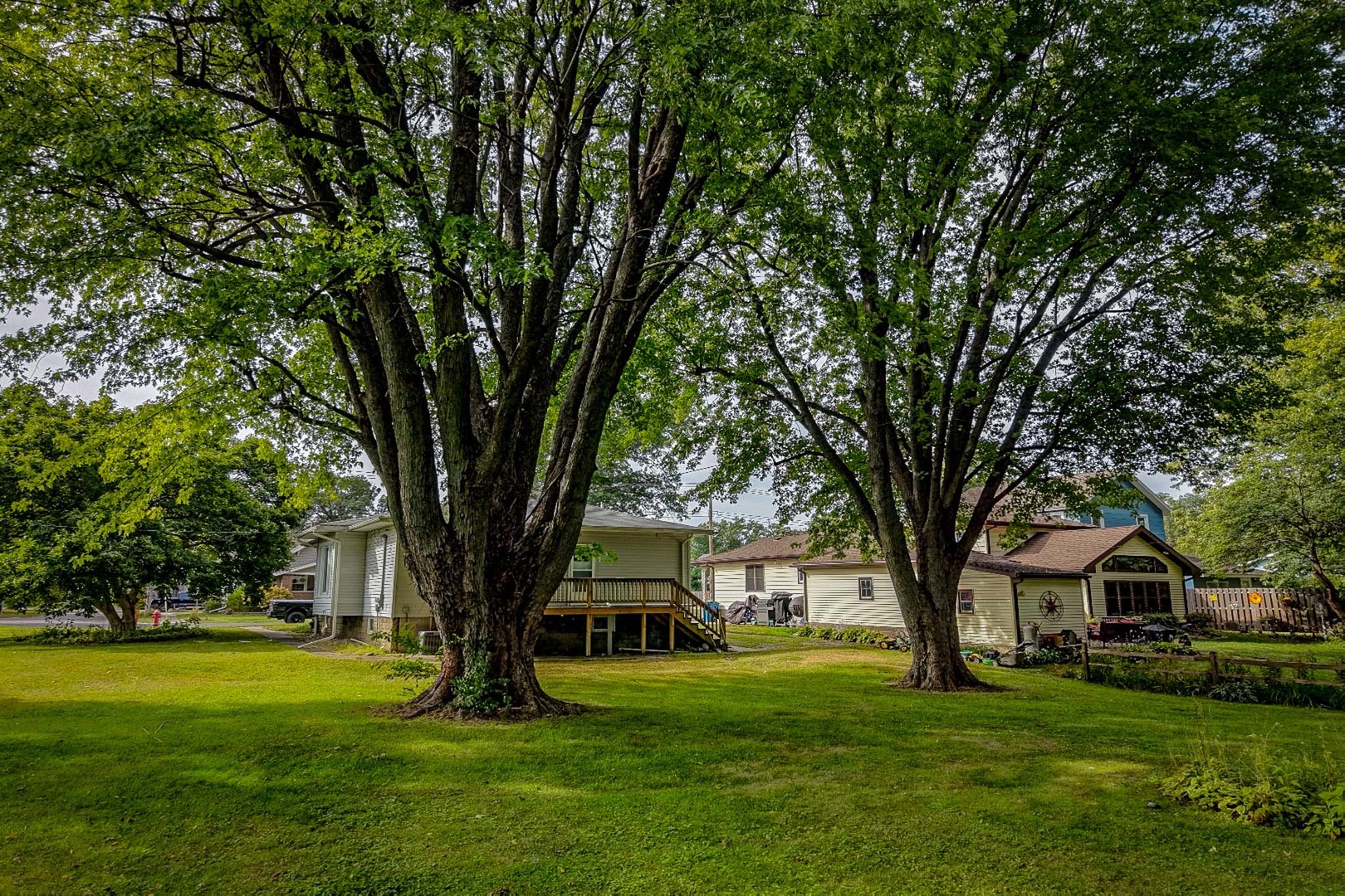 472 E Cherry Street Property Photo 40