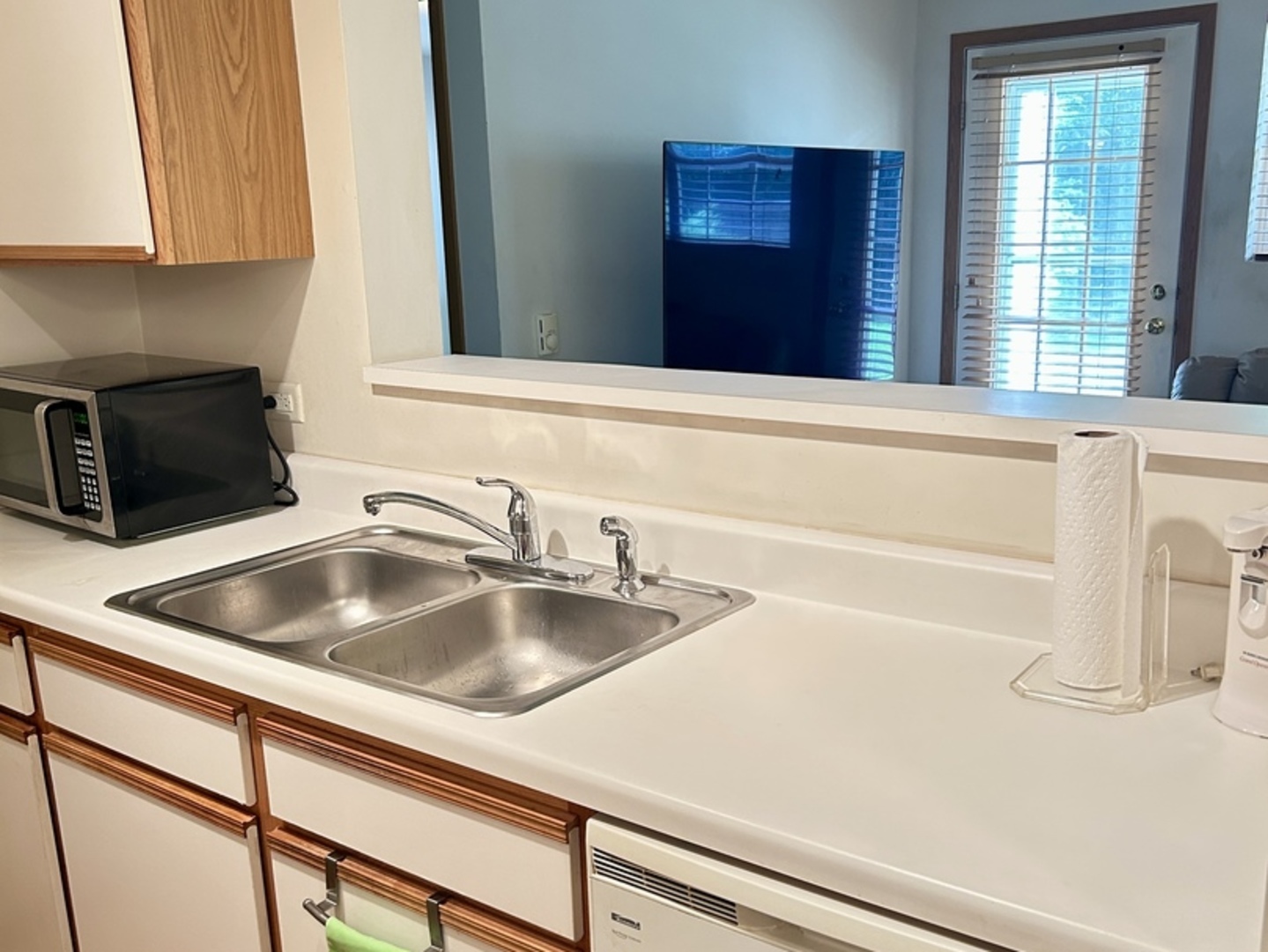 310 Cunat Boulevard 1f Property Photo 8