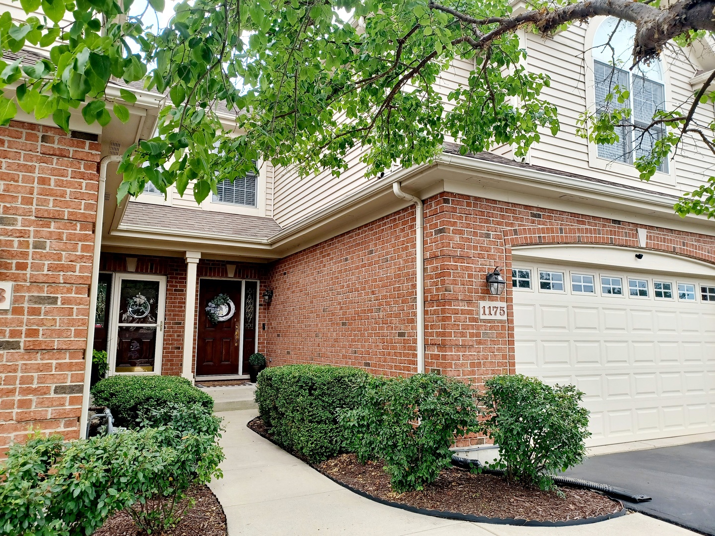 1175 Kingsmill Drive 1175