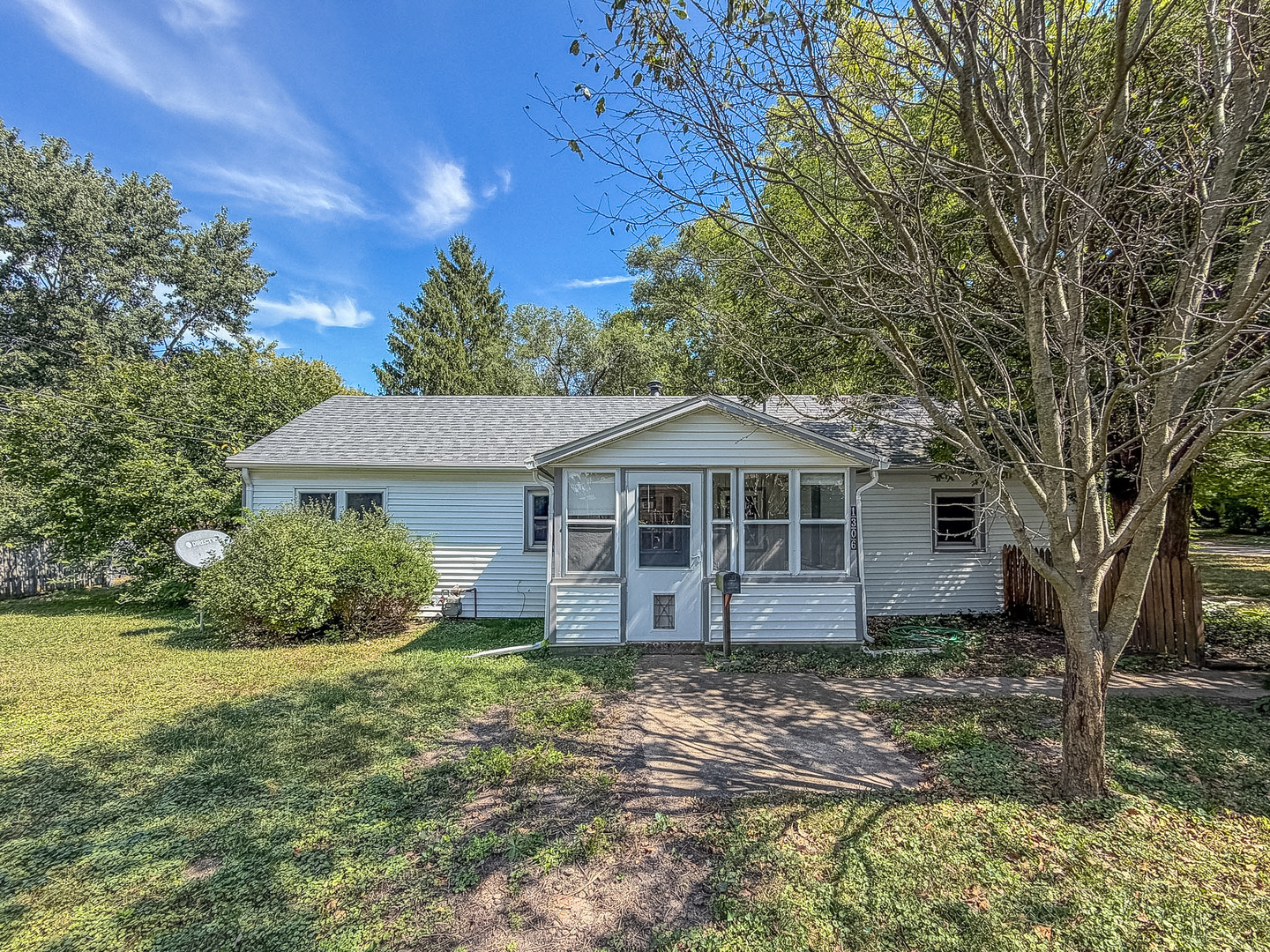 1306 Stout Drive Property Photo 1