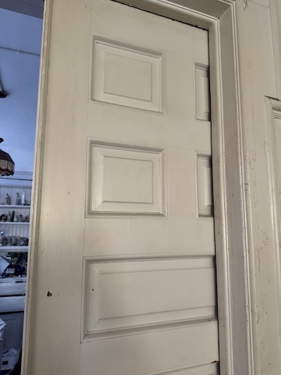 4426 N Damen Avenue Property Photo 9