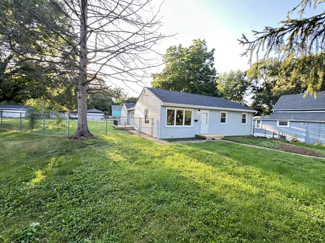 2716 Gideon Avenue Property Photo 2