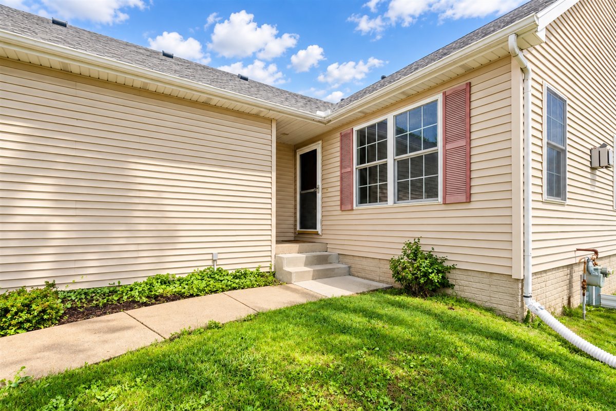603 Wildberry Drive Property Photo 4