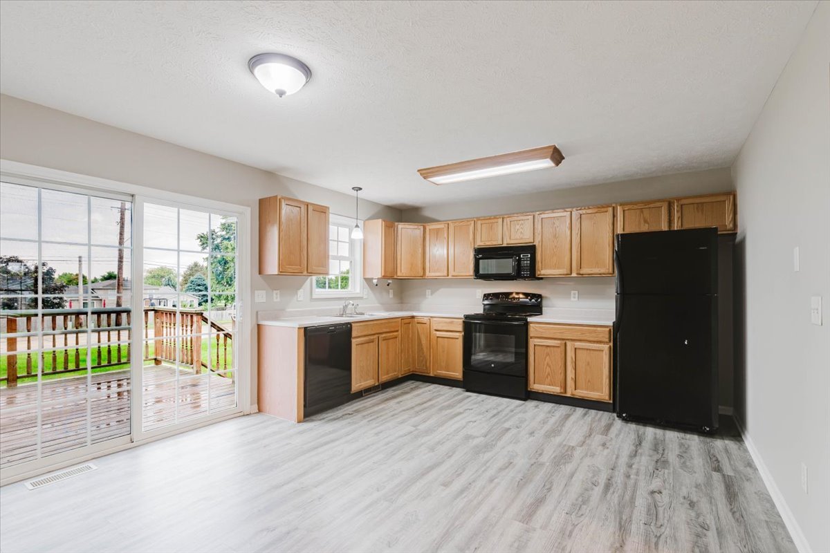 603 Wildberry Drive Property Photo 10