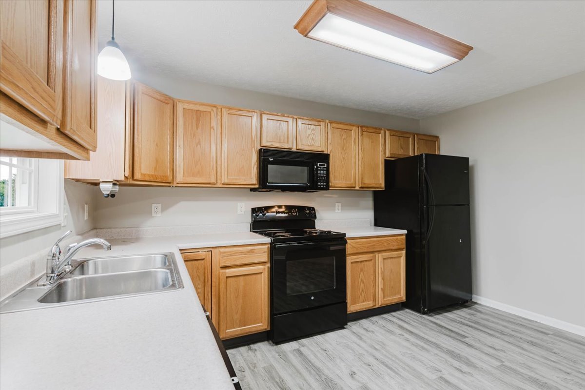 603 Wildberry Drive Property Photo 11