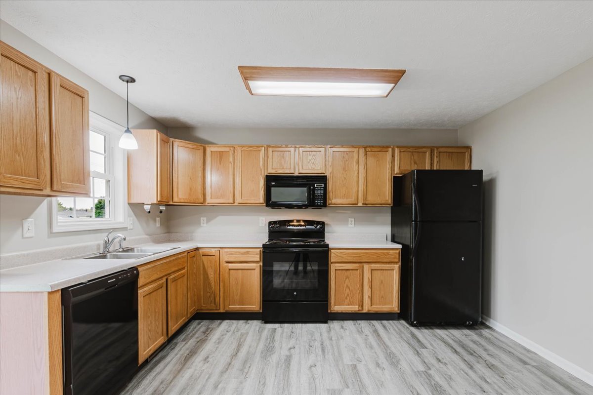 603 Wildberry Drive Property Photo 12