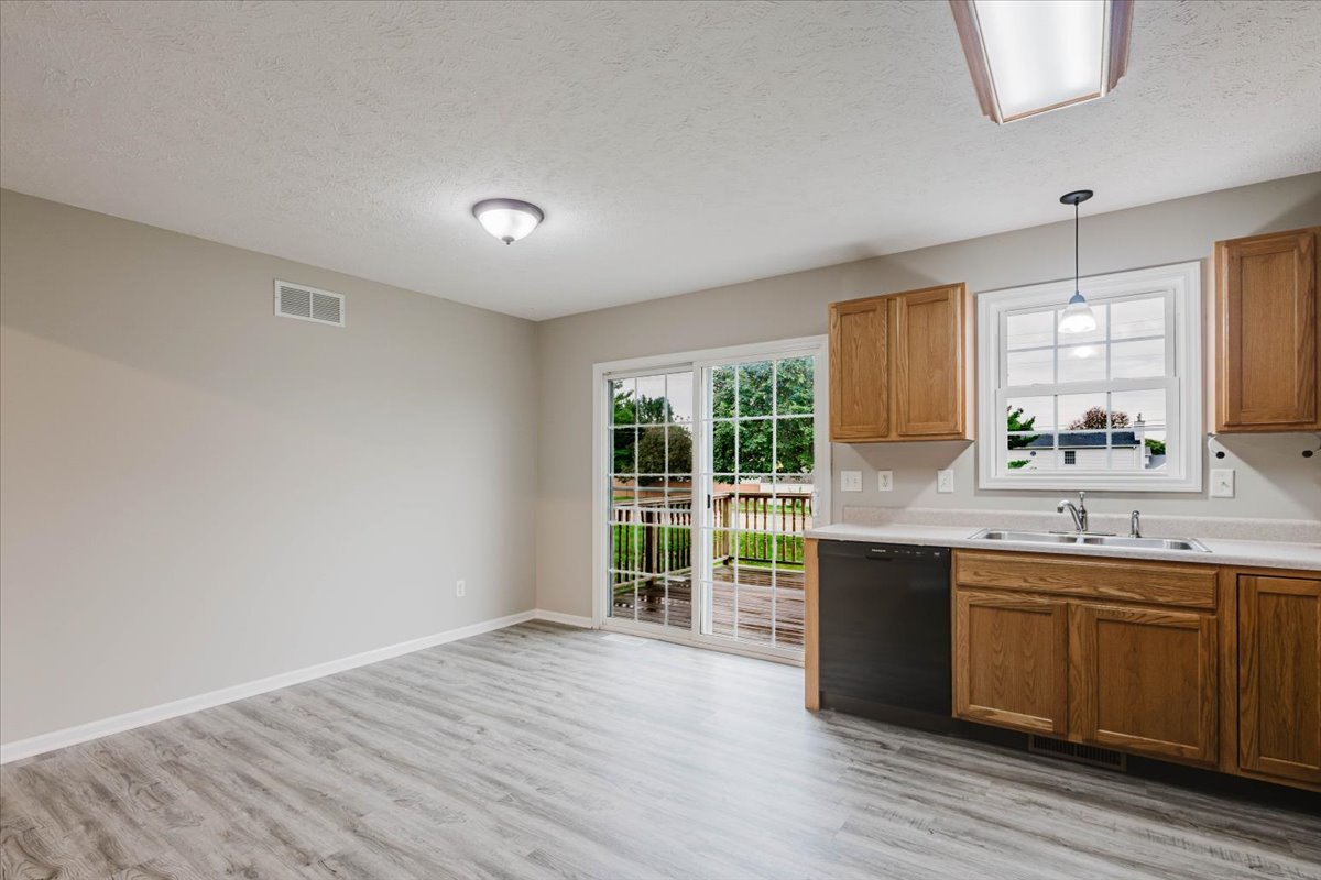 603 Wildberry Drive Property Photo 13