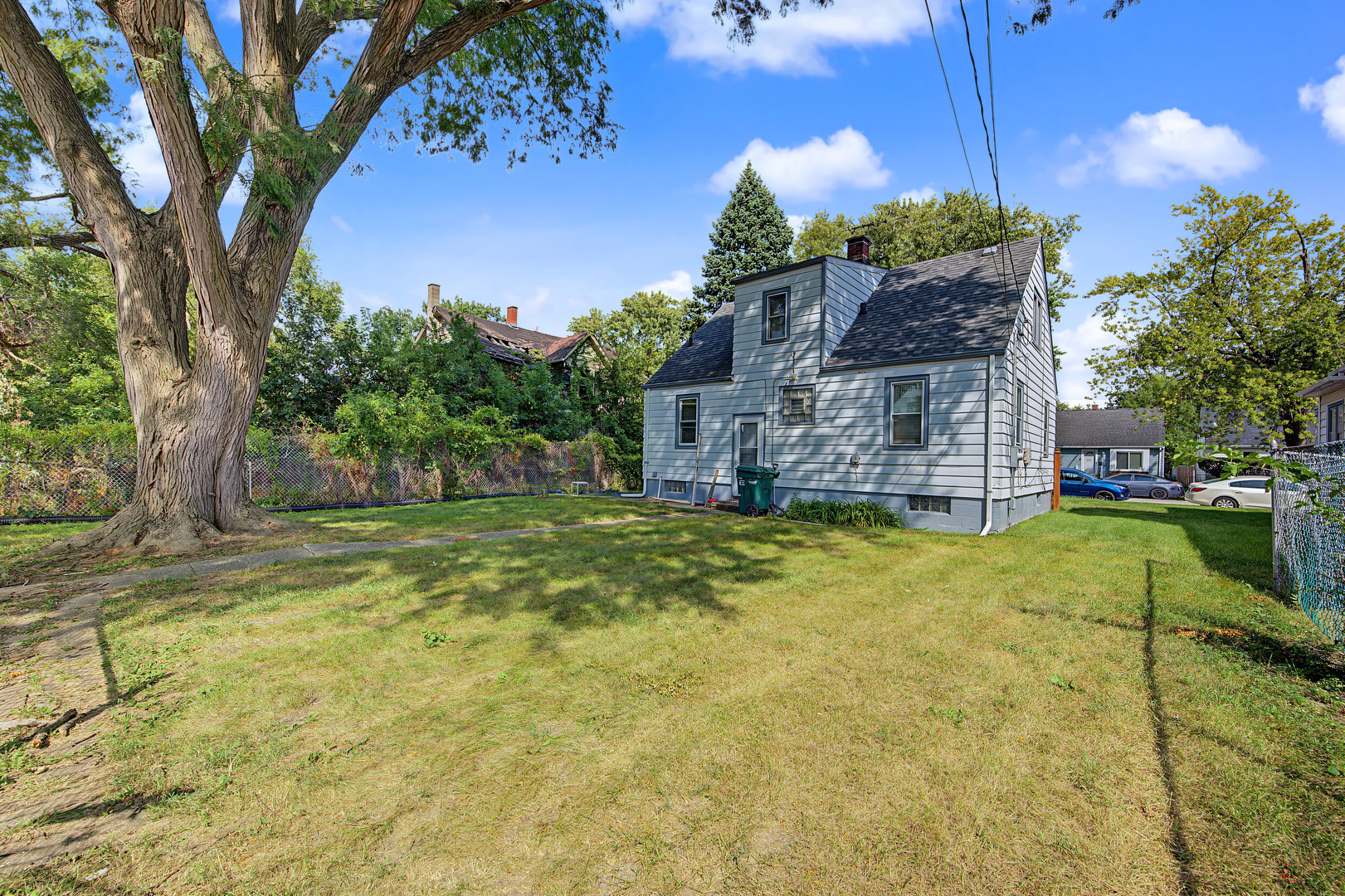 14526 Clinton Street Property Photo 27