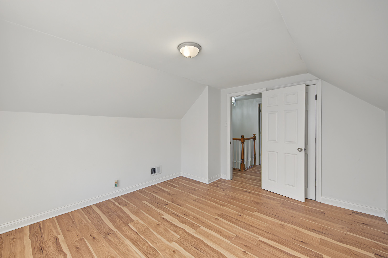 14526 Clinton Street Property Photo 38