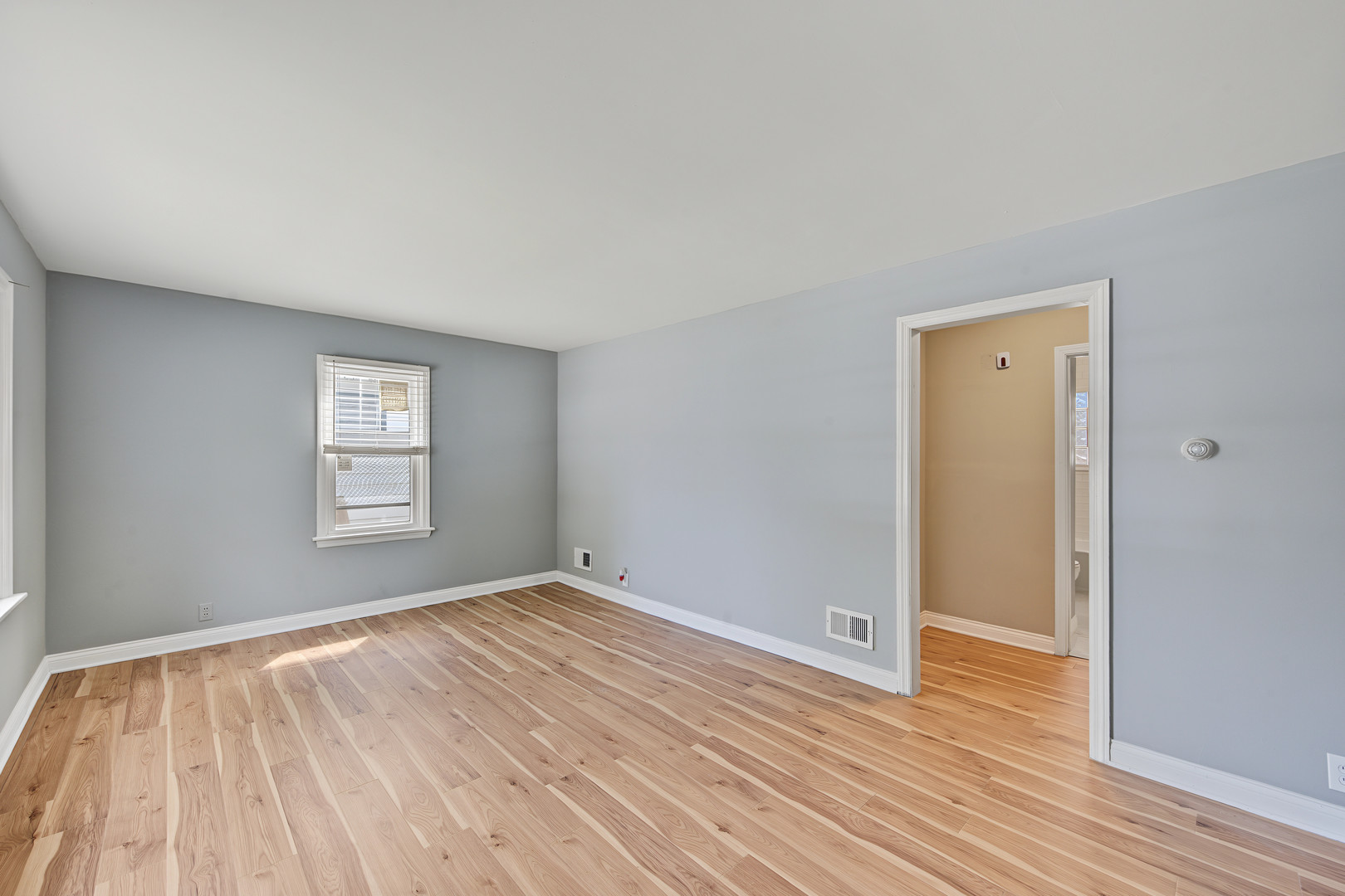 14526 Clinton Street Property Photo 42