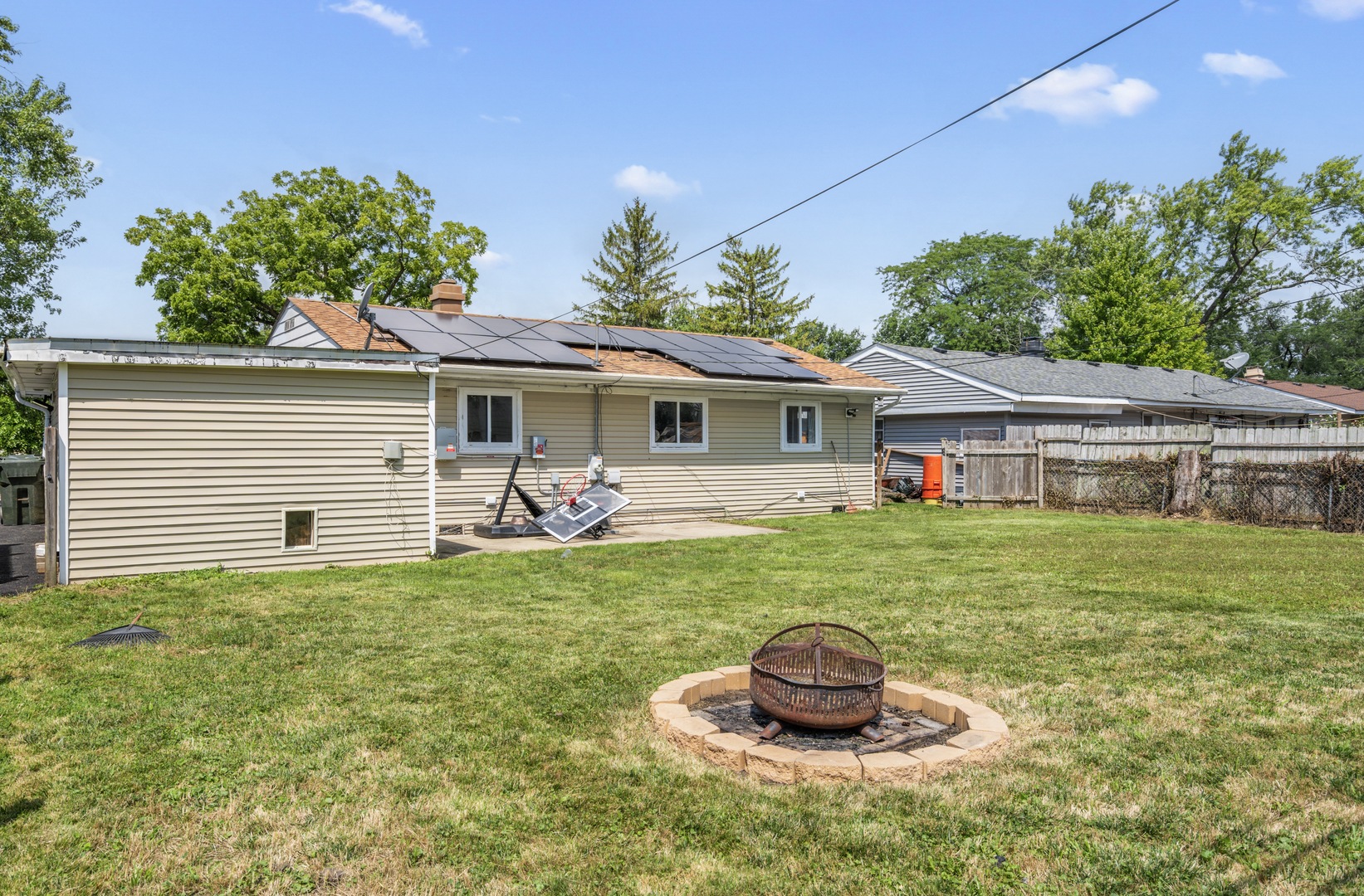 27 Cardinal Lane Property Photo 6