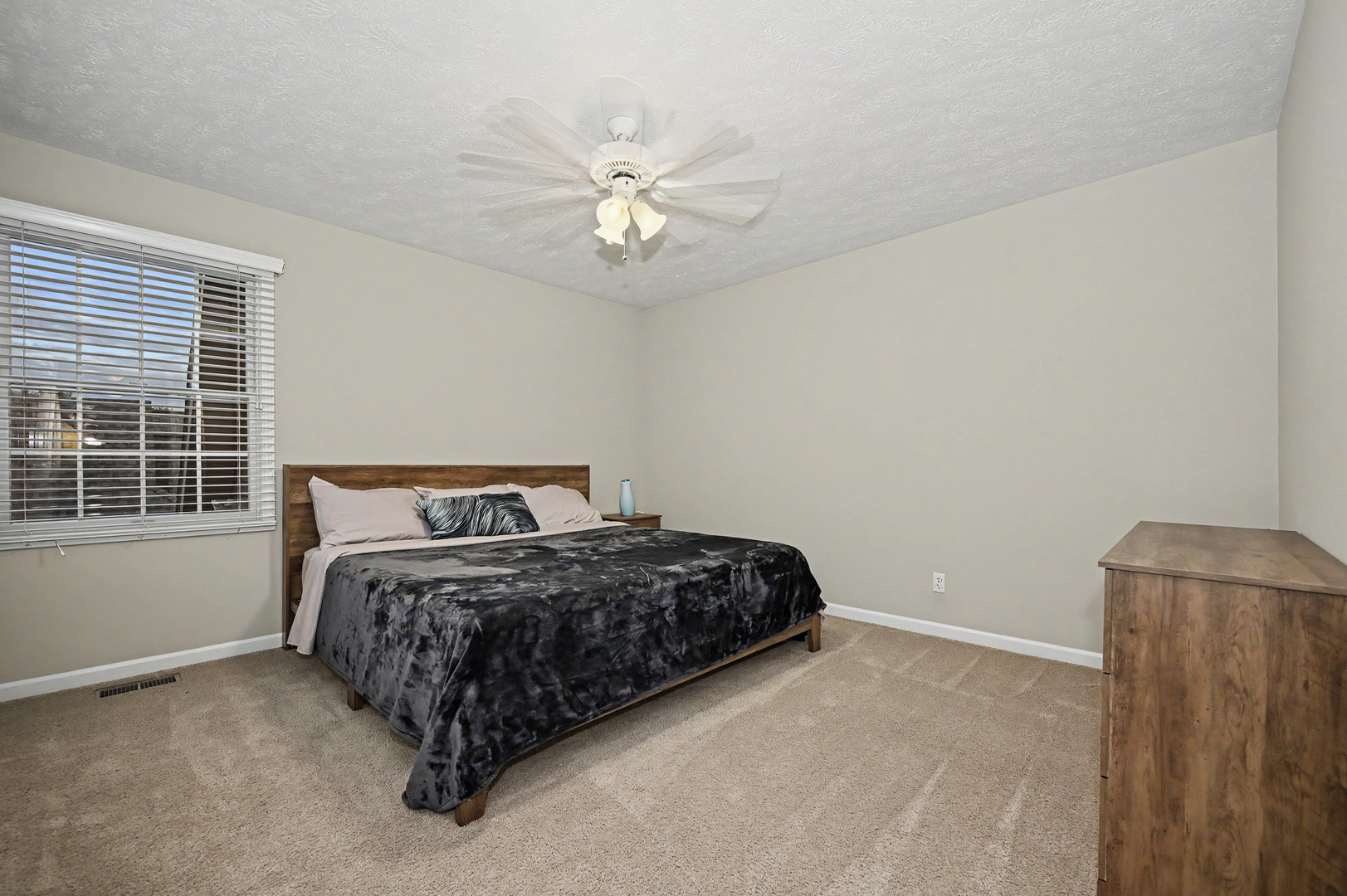 18 Stonebrook Court Property Photo 97