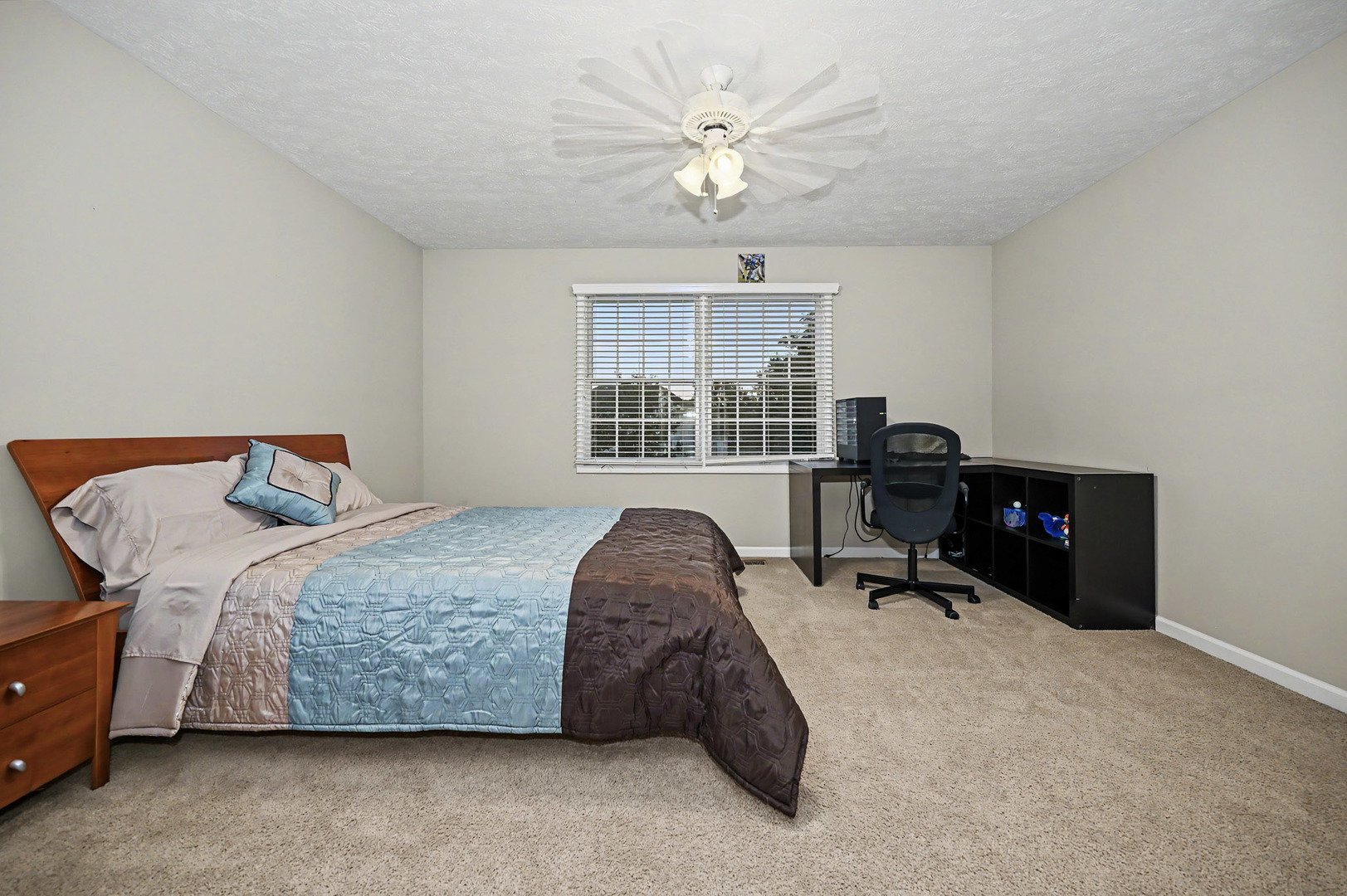 18 Stonebrook Court Property Photo 100