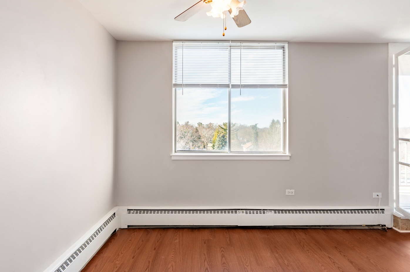 225 S Rohlwing Road 615 Property Photo 13