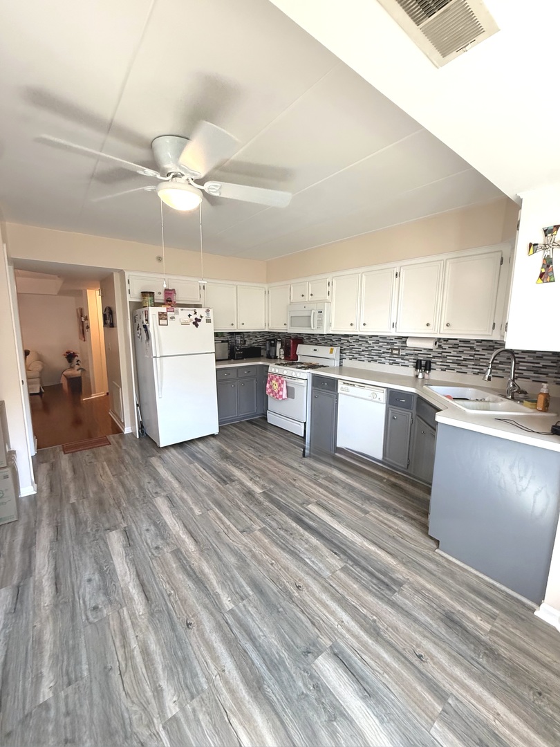 9410 Melvina Avenue 2sw Property Photo 13