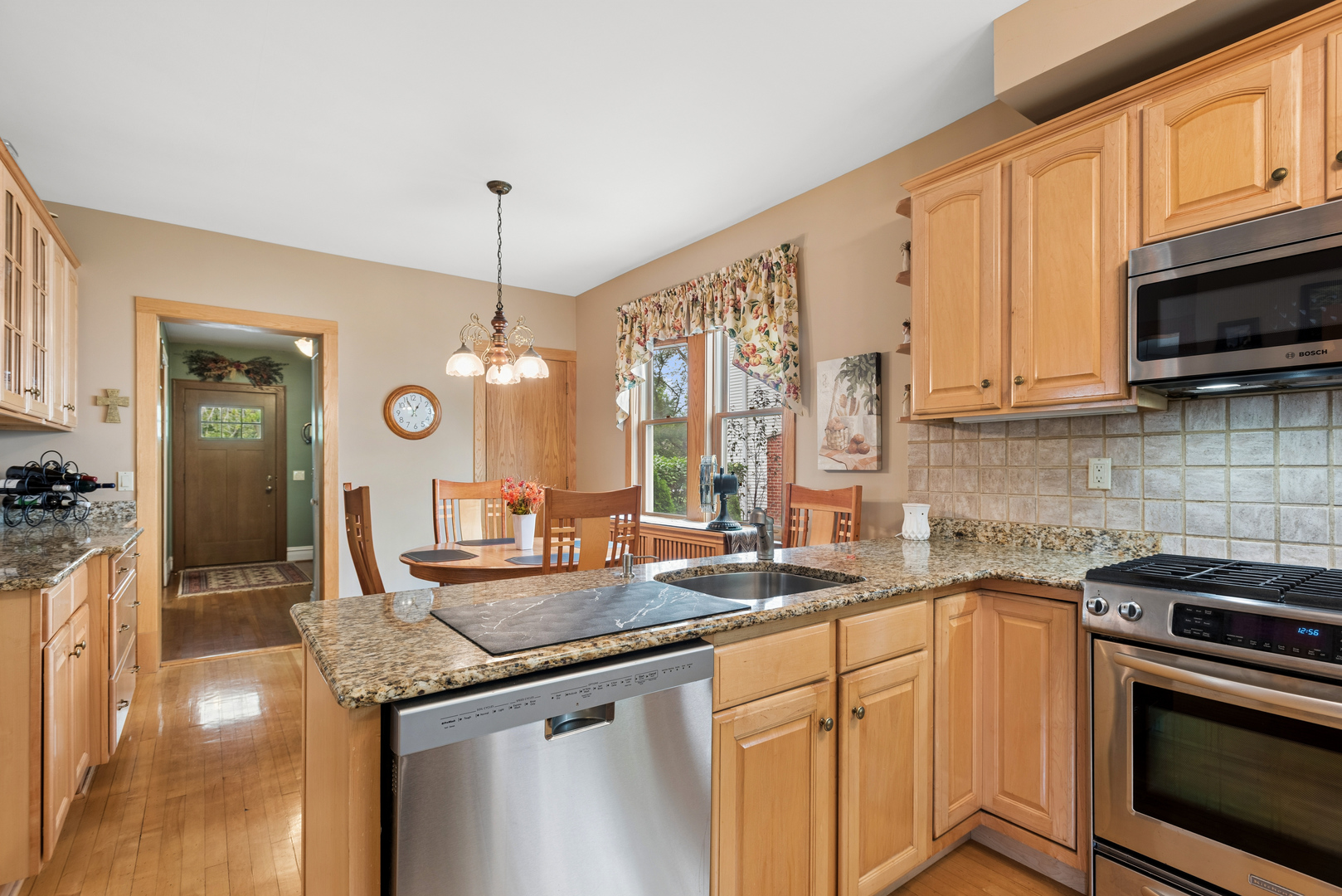 5909 N East Circle Avenue Property Photo 8