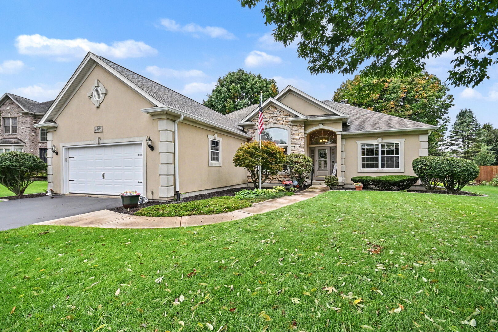 1805 Country Hills Drive Property Photo 1