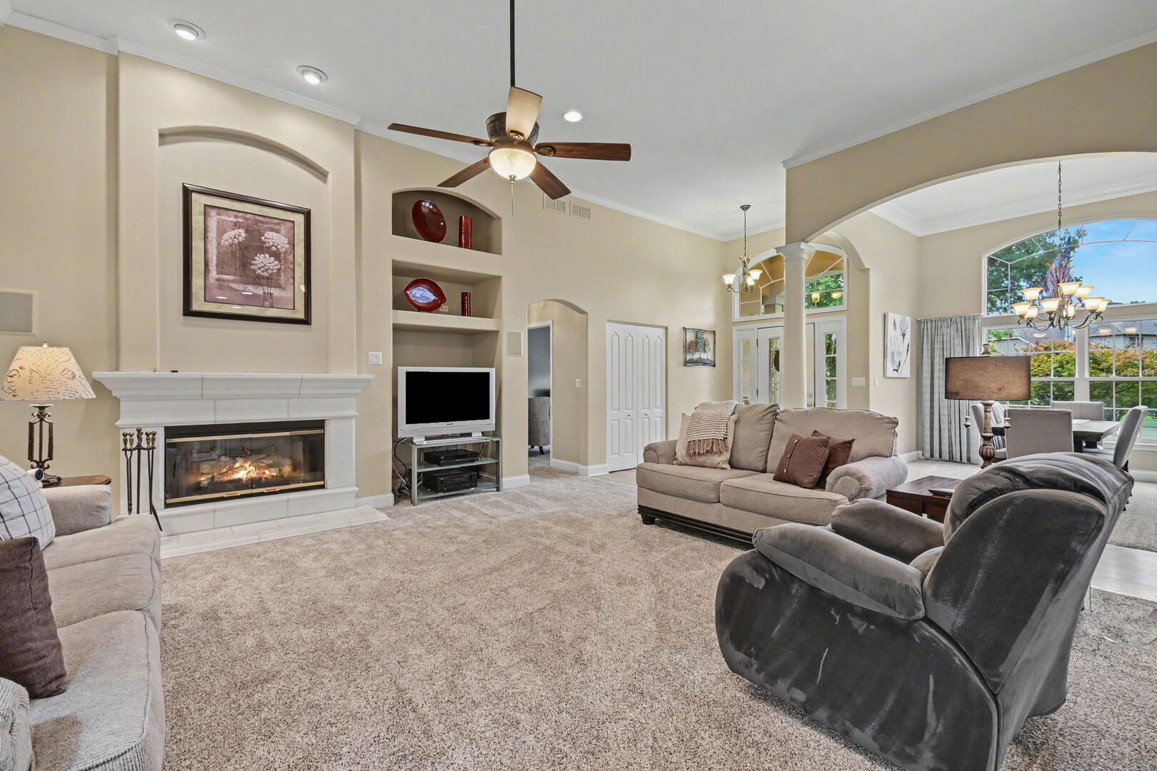 1805 Country Hills Drive Property Photo 7