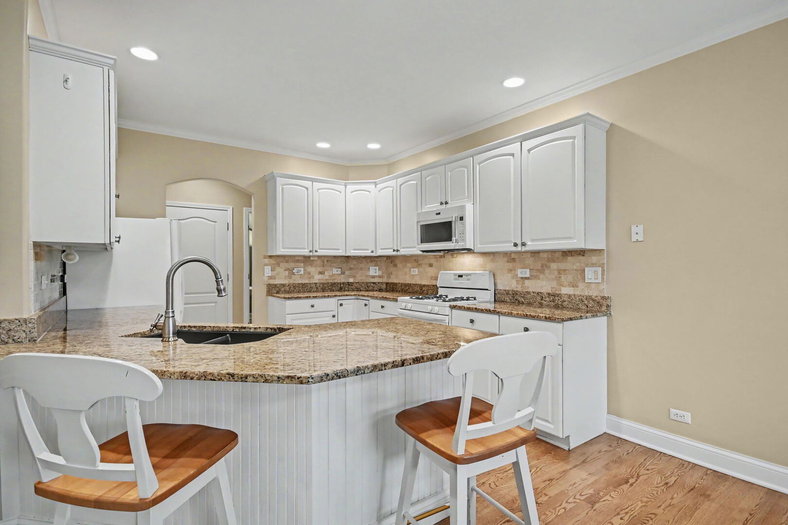 1805 Country Hills Drive Property Photo 10