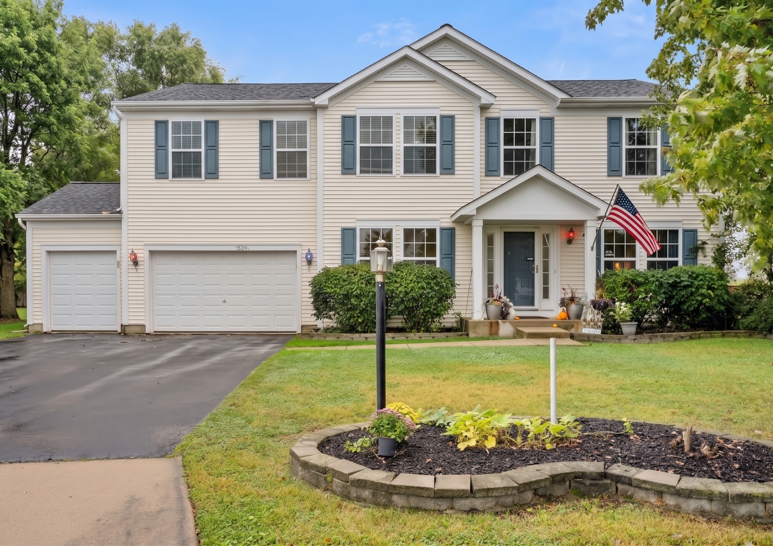 1514 Elizabeth Court Property Photo 2