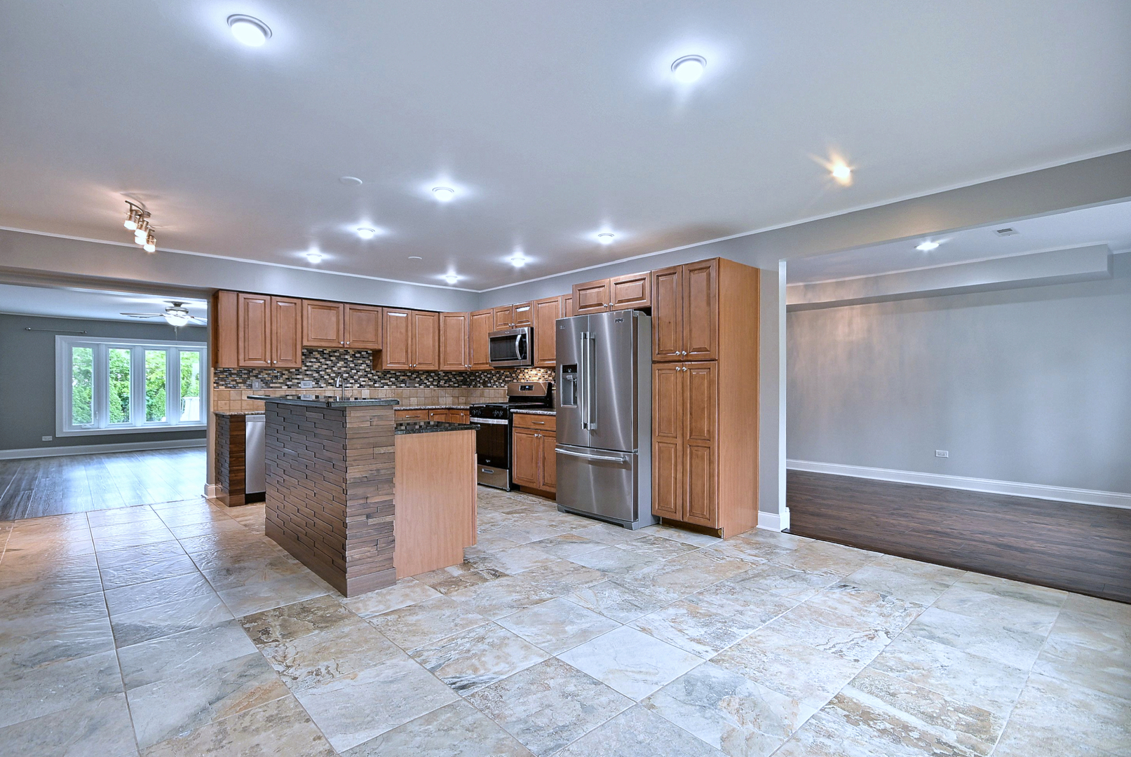 8164 N Carrolton Court Property Photo 2