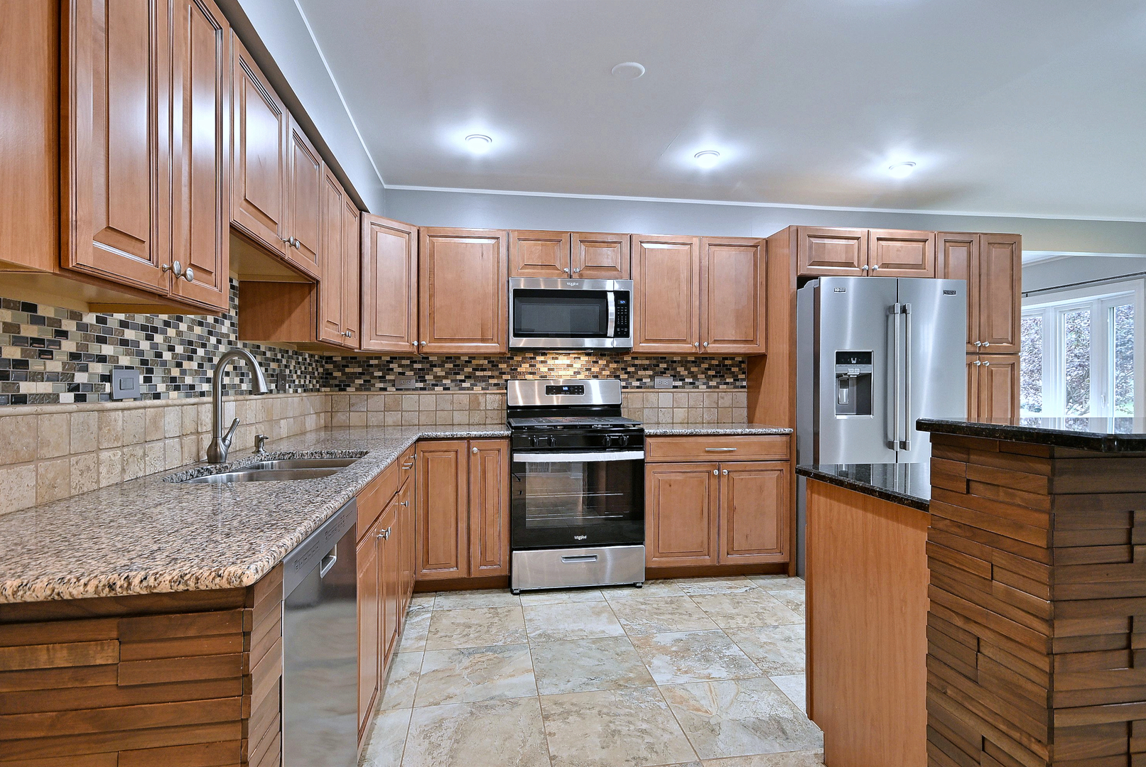 8164 N Carrolton Court Property Photo 6