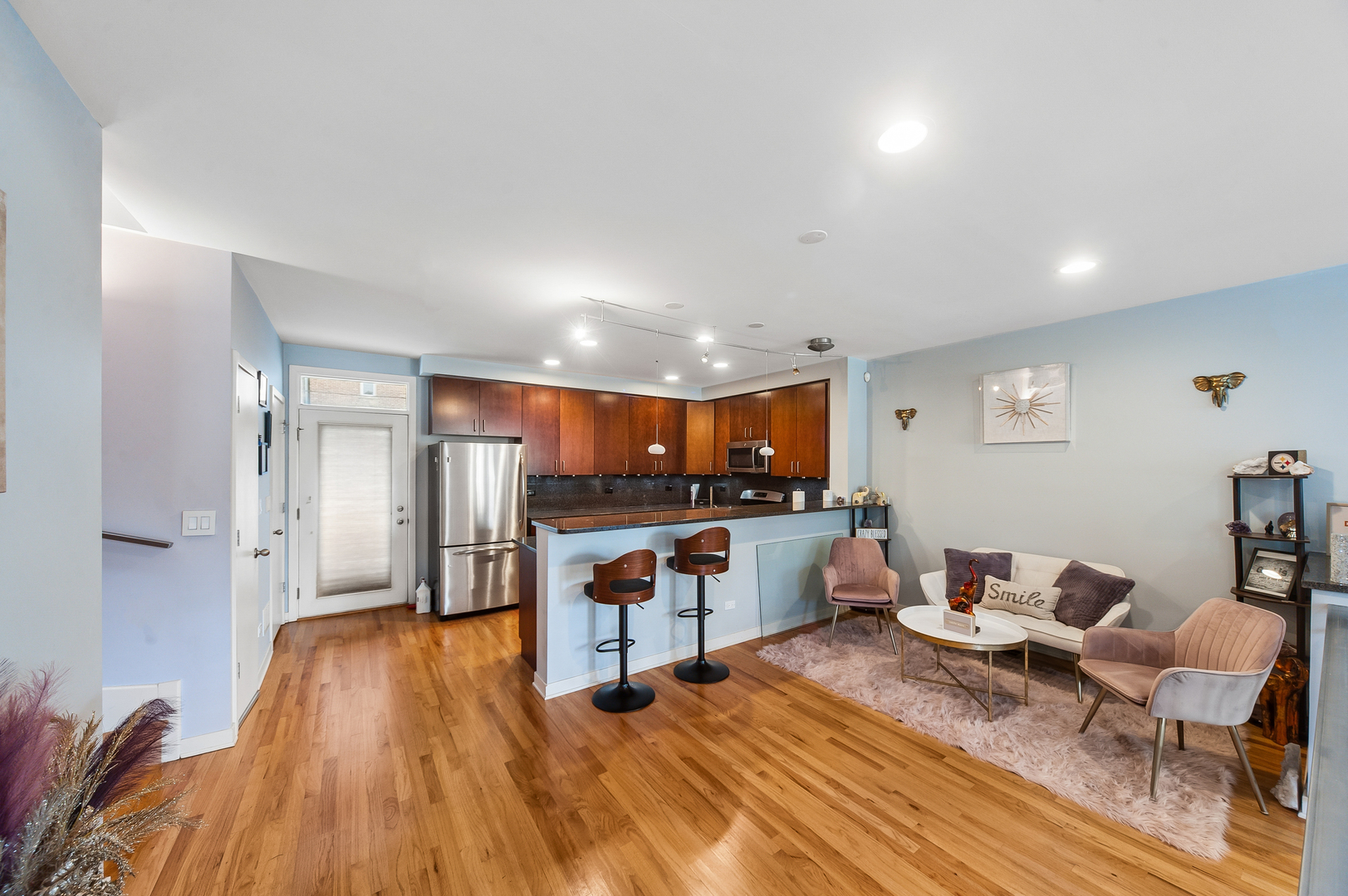 3991 S Drexel Boulevard C Property Photo 4