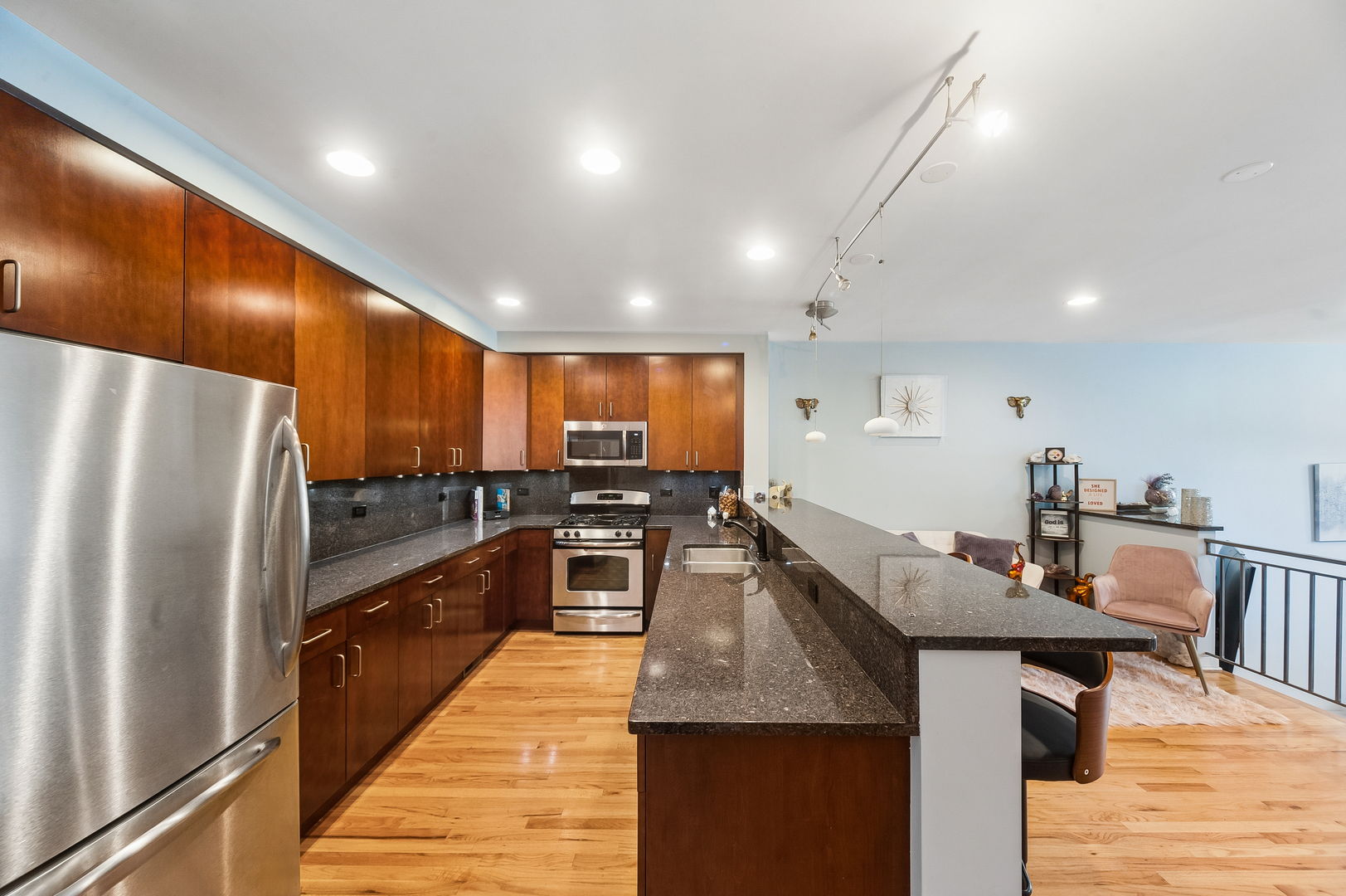 3991 S Drexel Boulevard C Property Photo 6