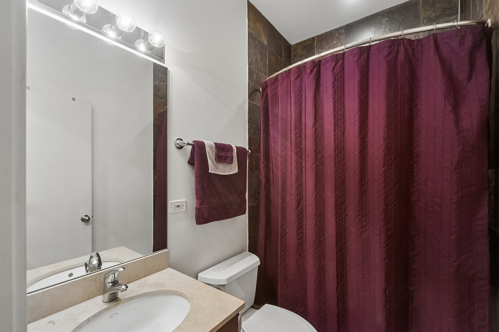3991 S Drexel Boulevard C Property Photo 12