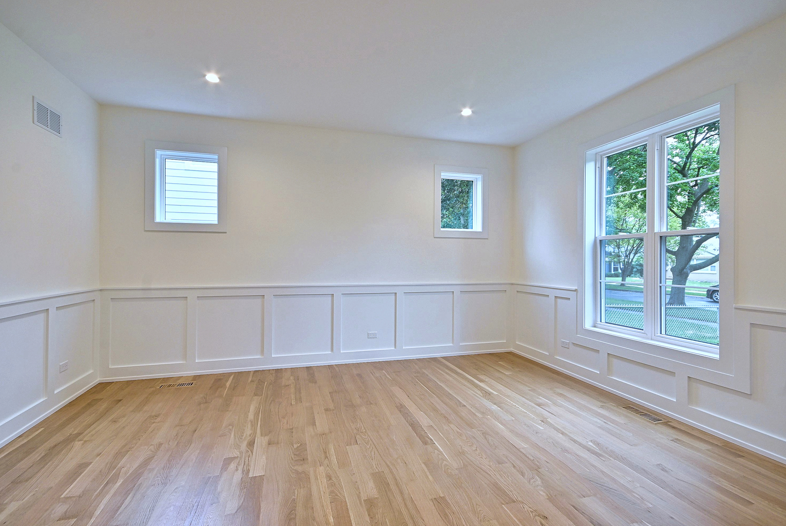 310 N Nottingham Avenue Property Photo 2