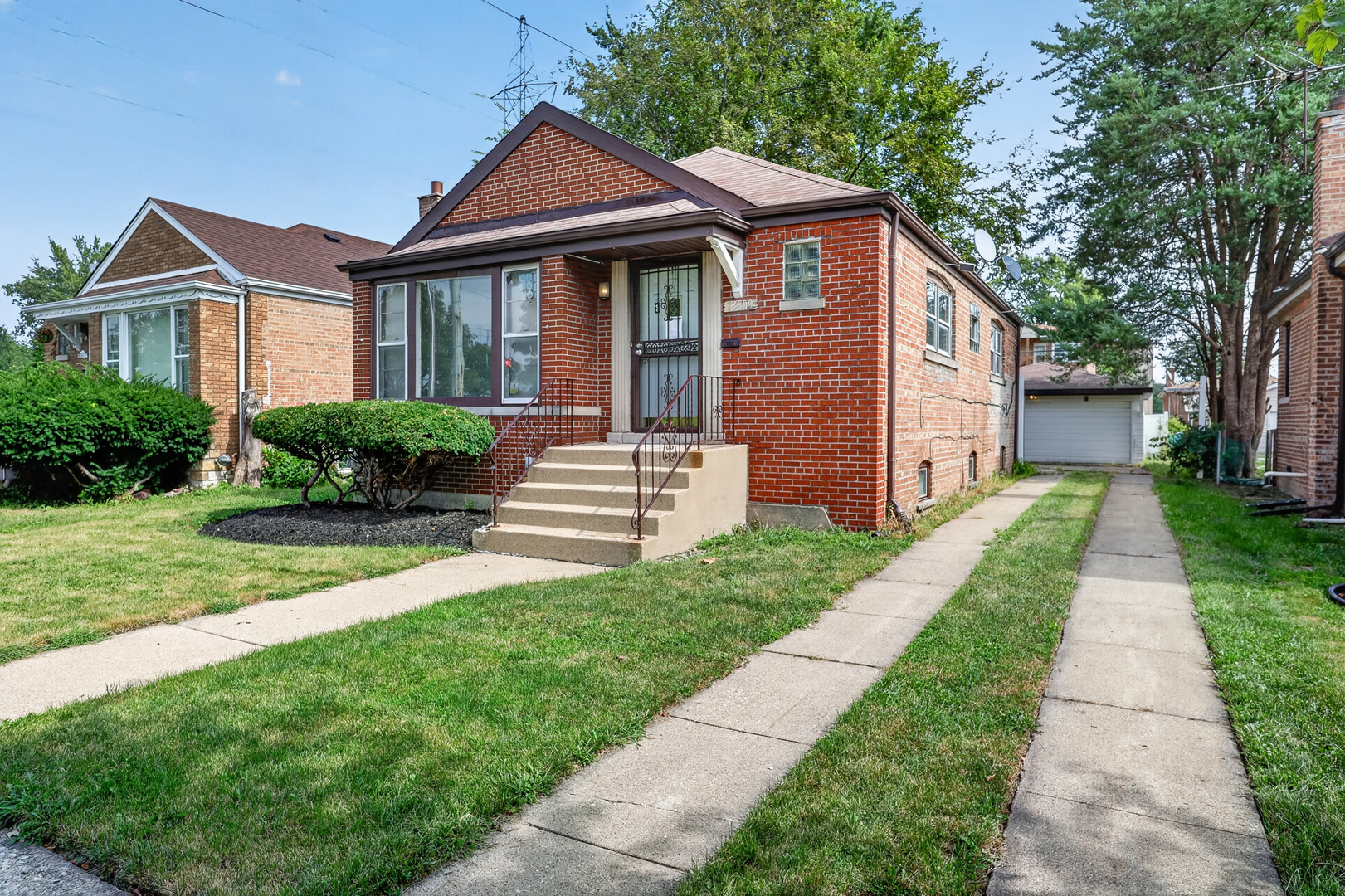 13609 S Atlantic Avenue Property Photo 1