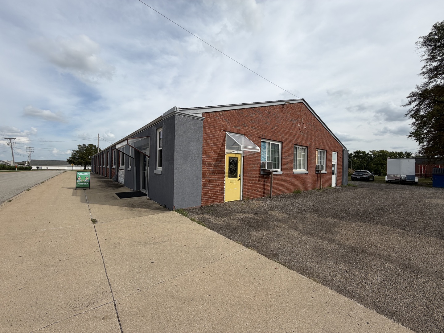 613 Oglesby Avenue Property Photo 2