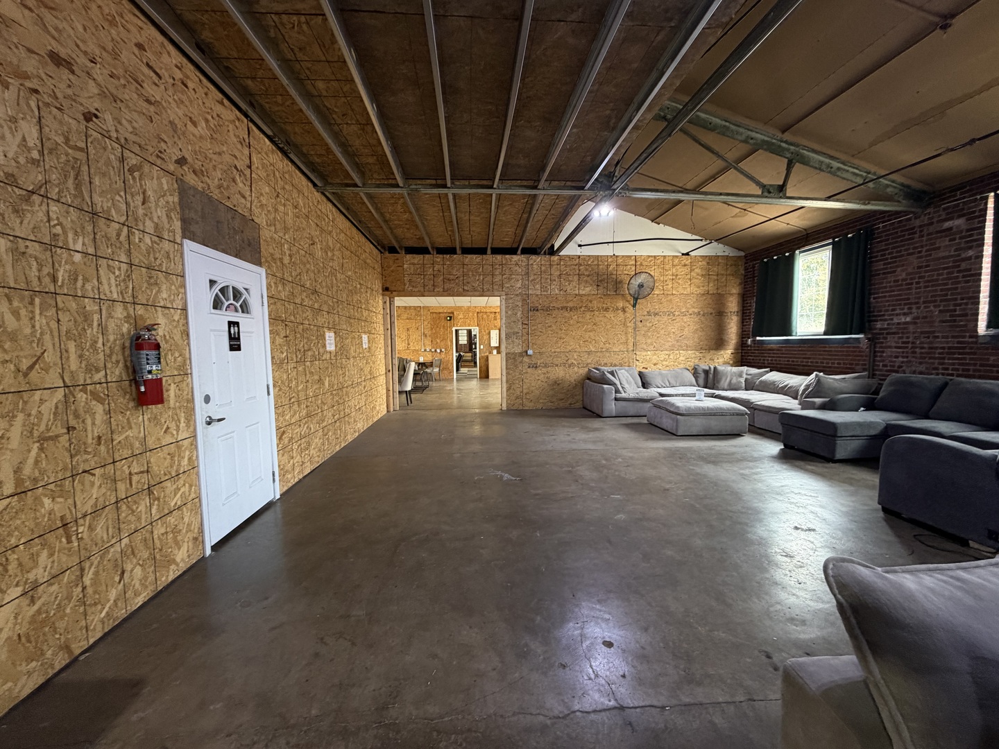 613 Oglesby Avenue Property Photo 17