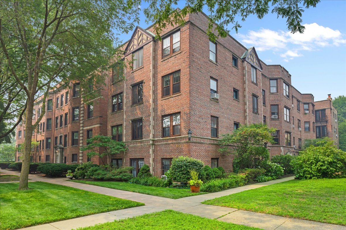 814 Michigan Avenue 2e Property Photo 1